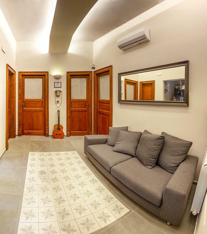 B&B Centro เมสซีนา ภายนอก รูปภาพ